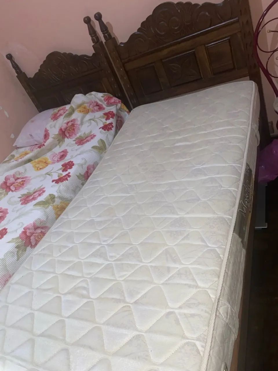 2 Camas de solteiro com colchão65569087966338121