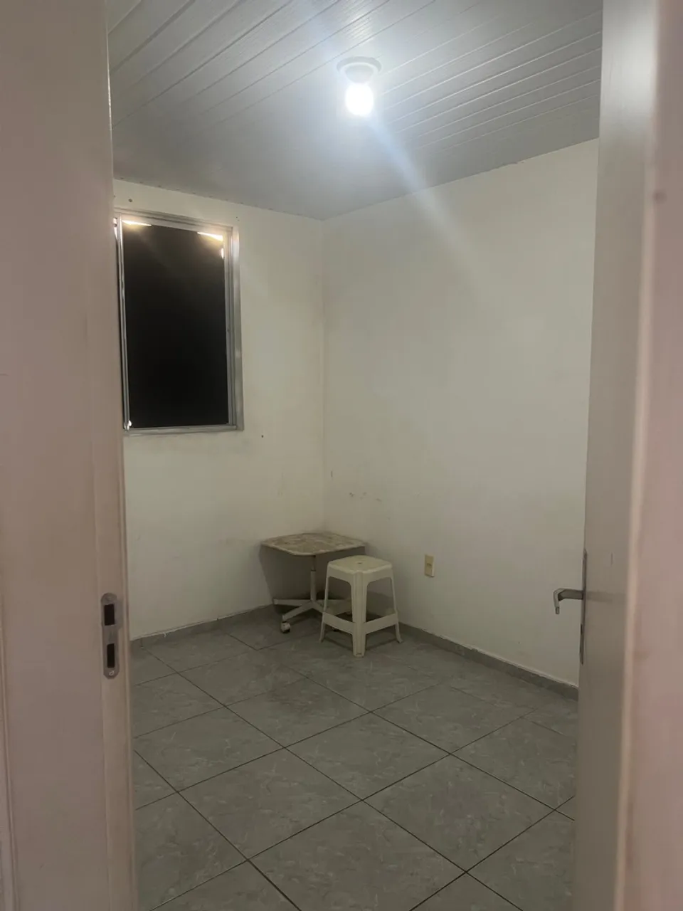 Alugo apartamento no bairro planalto