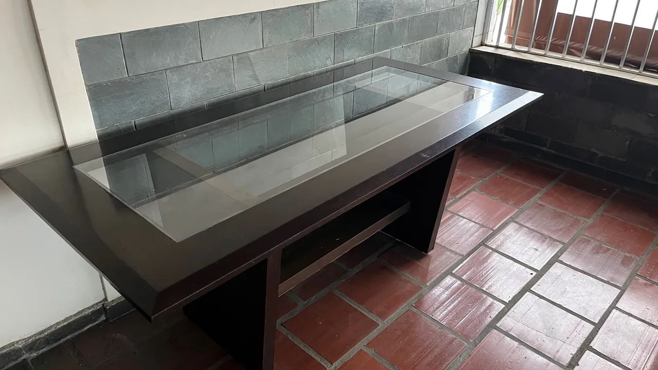 Mesa de centro com vidro + 6 cadeiras - Foto 4