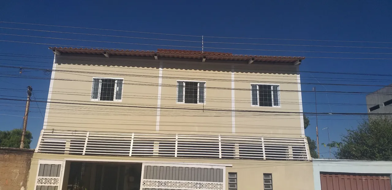 Alugo excelente apartamento no Gama.