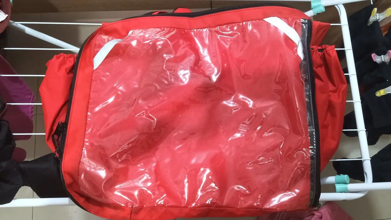 Mochila Bag Vermelha 45 litros SEM ISOPOR com bolsos laterais
