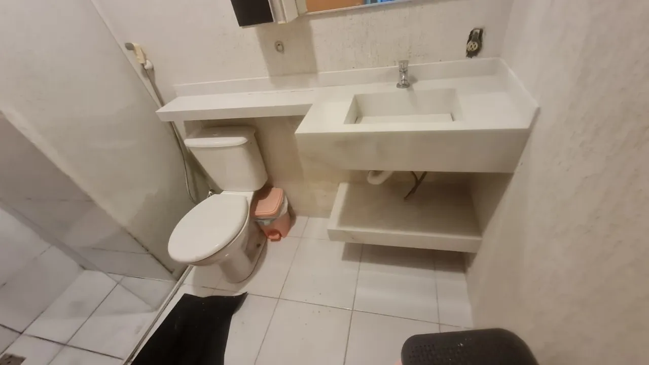 Pia para banheiro em porcelanato