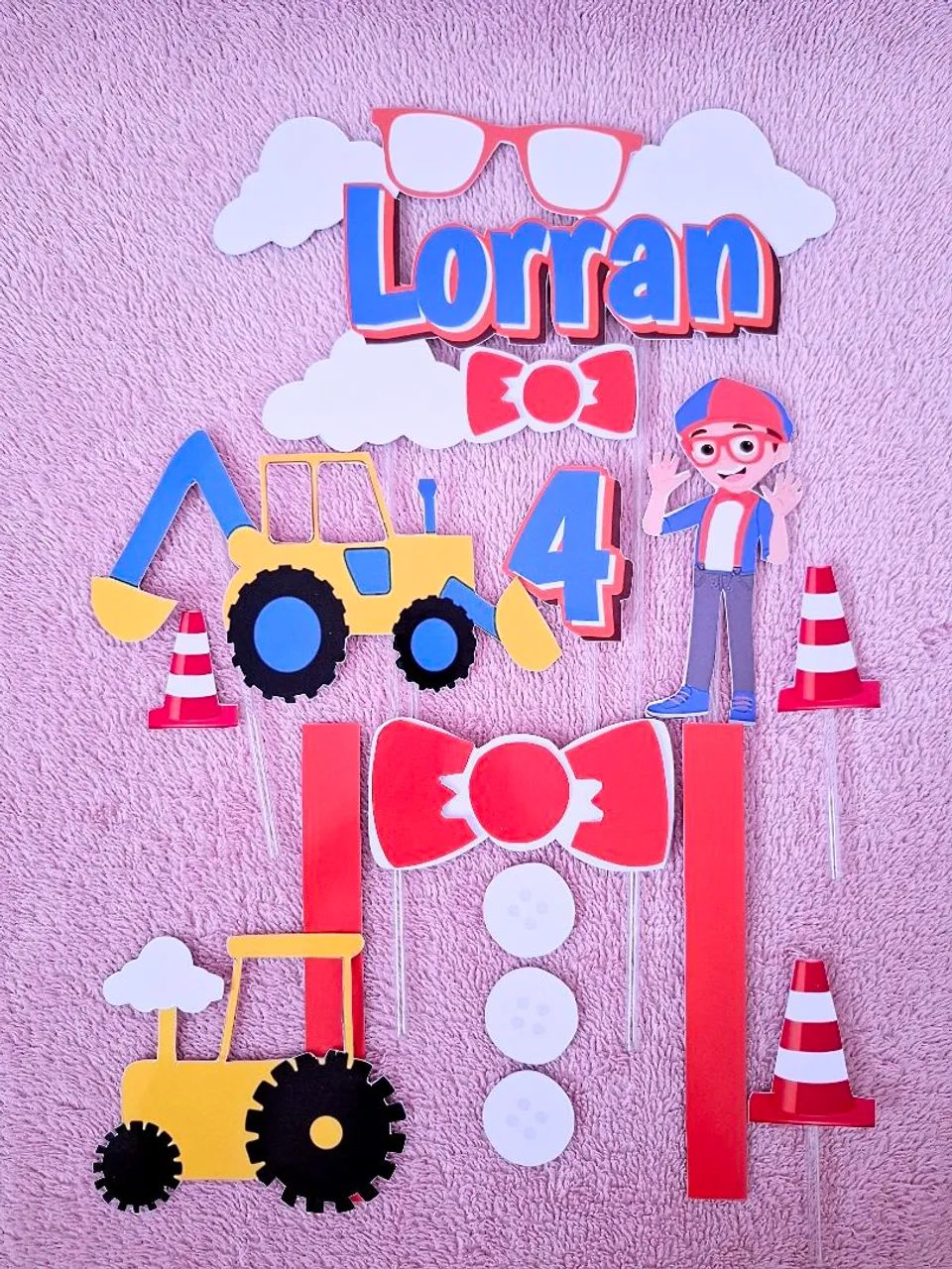 Topo de bolo infantil personalizado e centro de mesa Blippi