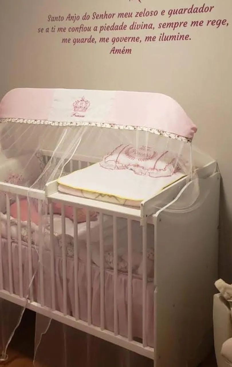 Berço Infantil que vira cama Branco + Colchão + Trocador