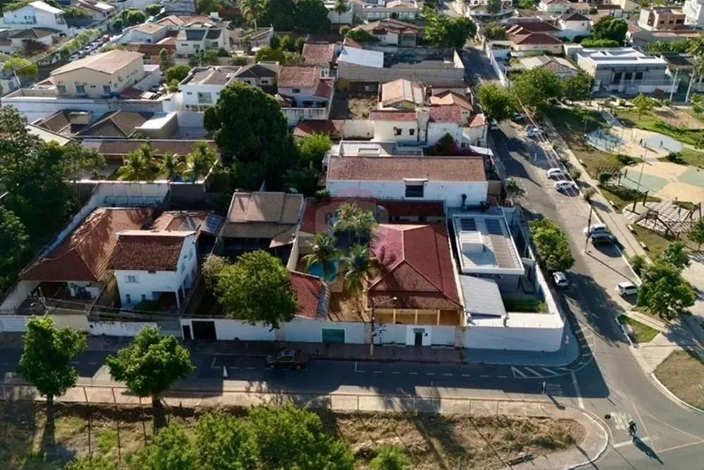 Imovel/Casa Comercial jardim Cuiabá, ótimo para clinicas e escritórios
