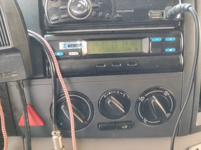 Vw 24250/11 cabine leito bitruck carroceria de madeira  - Foto 4