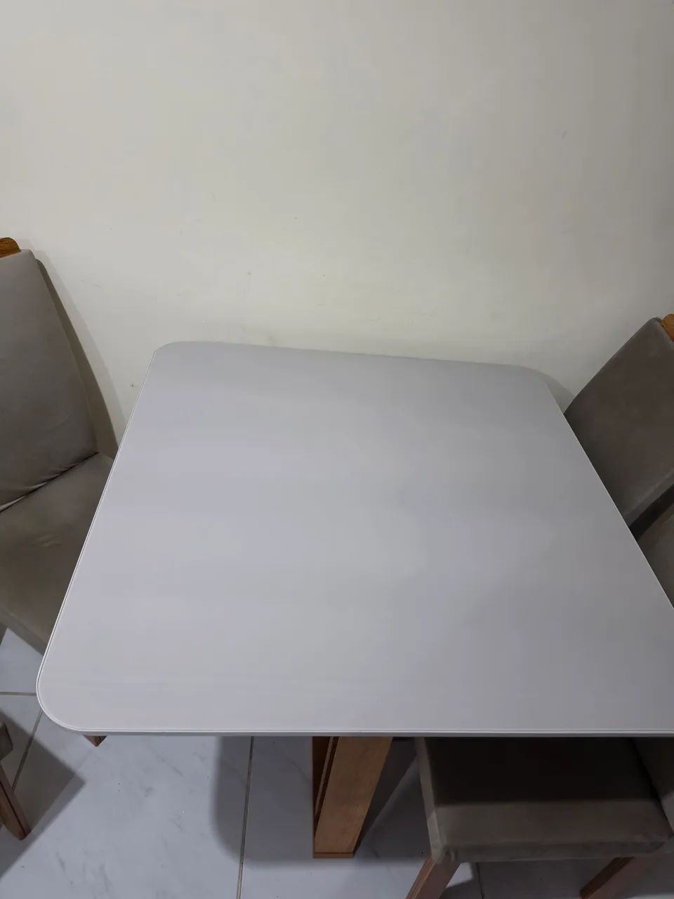 Mesa tampo de vidro 95x95 4 cadeiras - Foto 4