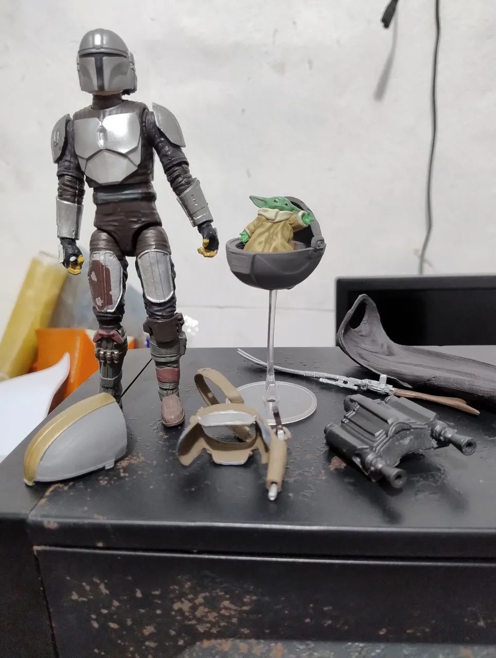Figura Articulada Mandaloriano e Grogu Star Wars - Foto 2
