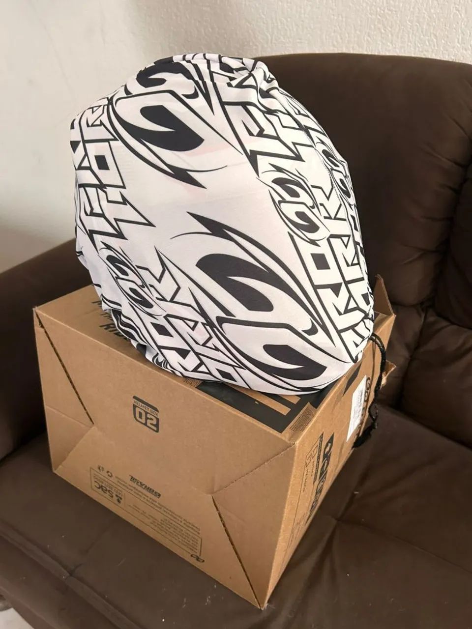 VENDO CAPACETE EVO ZERO NA CAIXA - Foto 5