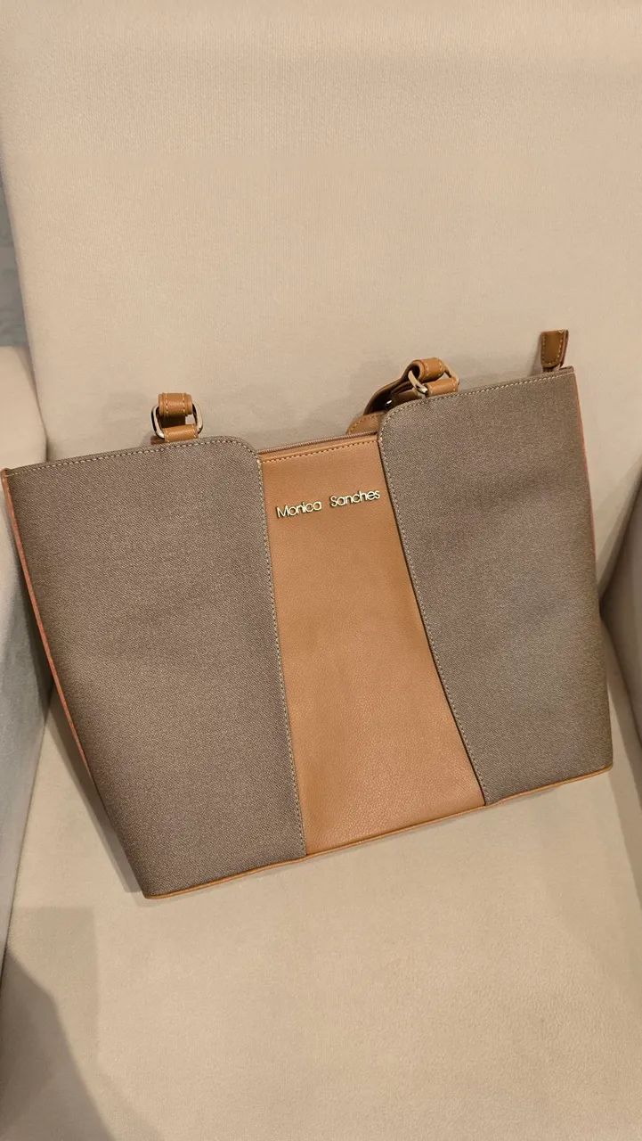 Bolsa Mônica Sanches