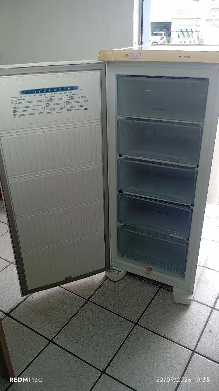 Vendo freezer  Eletrolux FE 18 - Foto 2