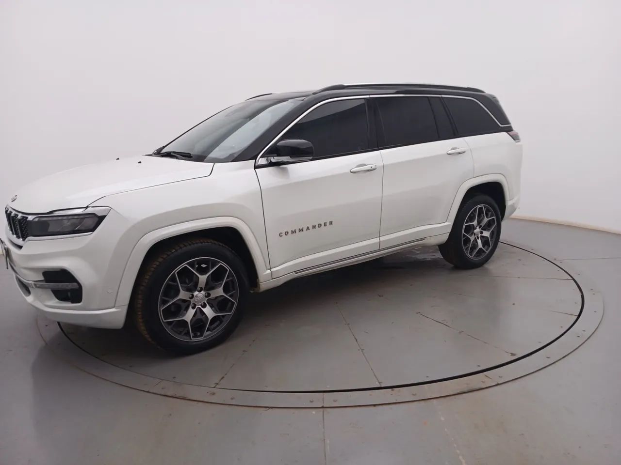 Jeep Commander 2024