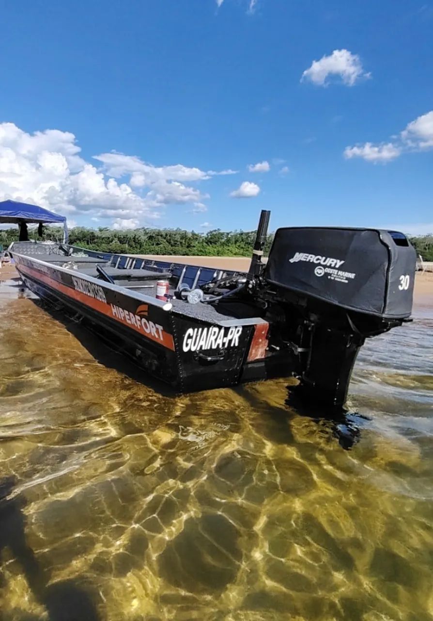1Barco aluminio plataformado Hyperforte 30HP partida