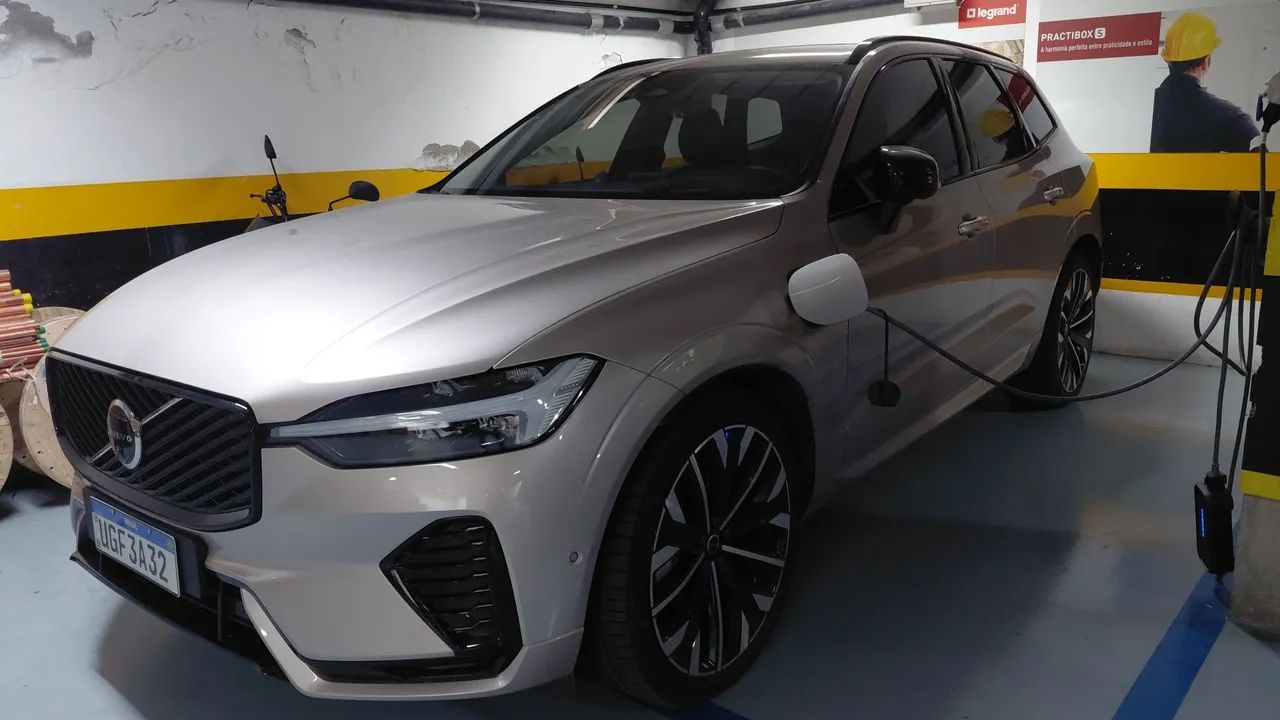 Volvo Xc60 XC 60 T-8 Ultra Dark 2.0 AWD (Híbrido) 2026