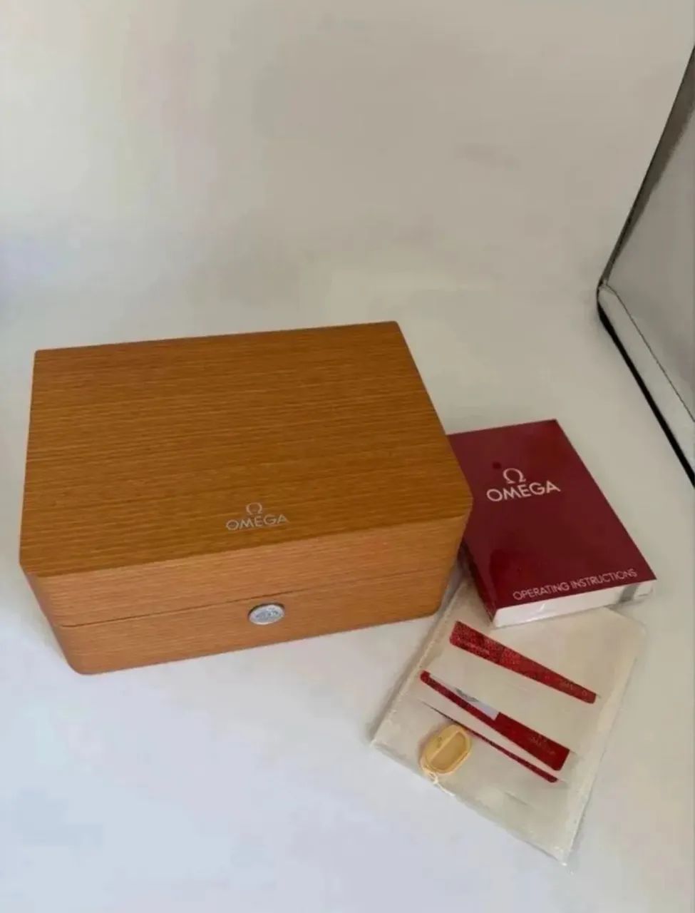 Caixa Estojo Omega