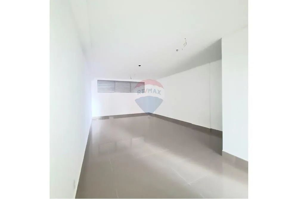 Loja Comercial para Locação  75m² no Edifício Golden Office Corporate (Asa Norte, 915) - Foto 5