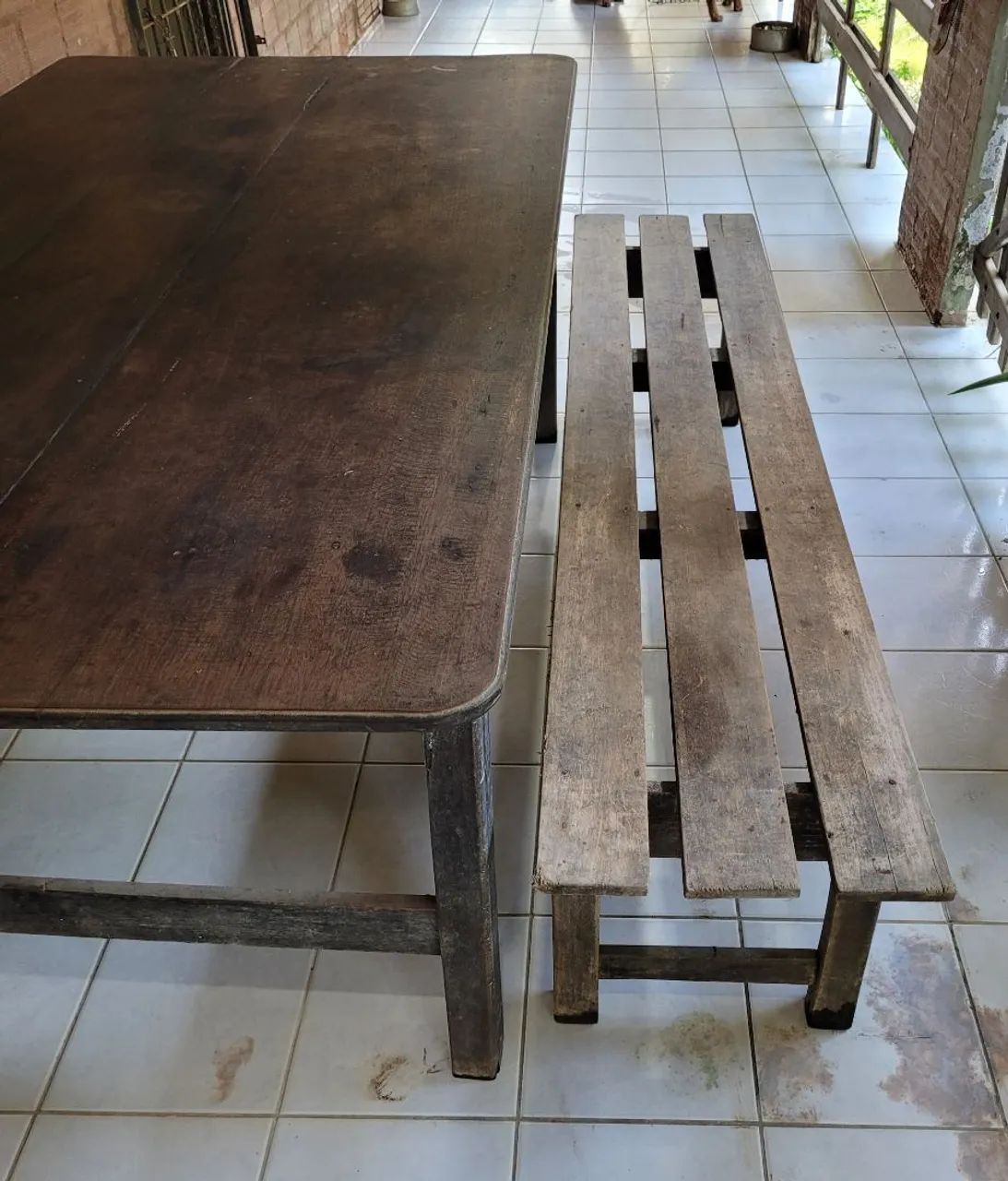 Conj. de mesa e bancos rústicos em massaranduba  - Foto 3