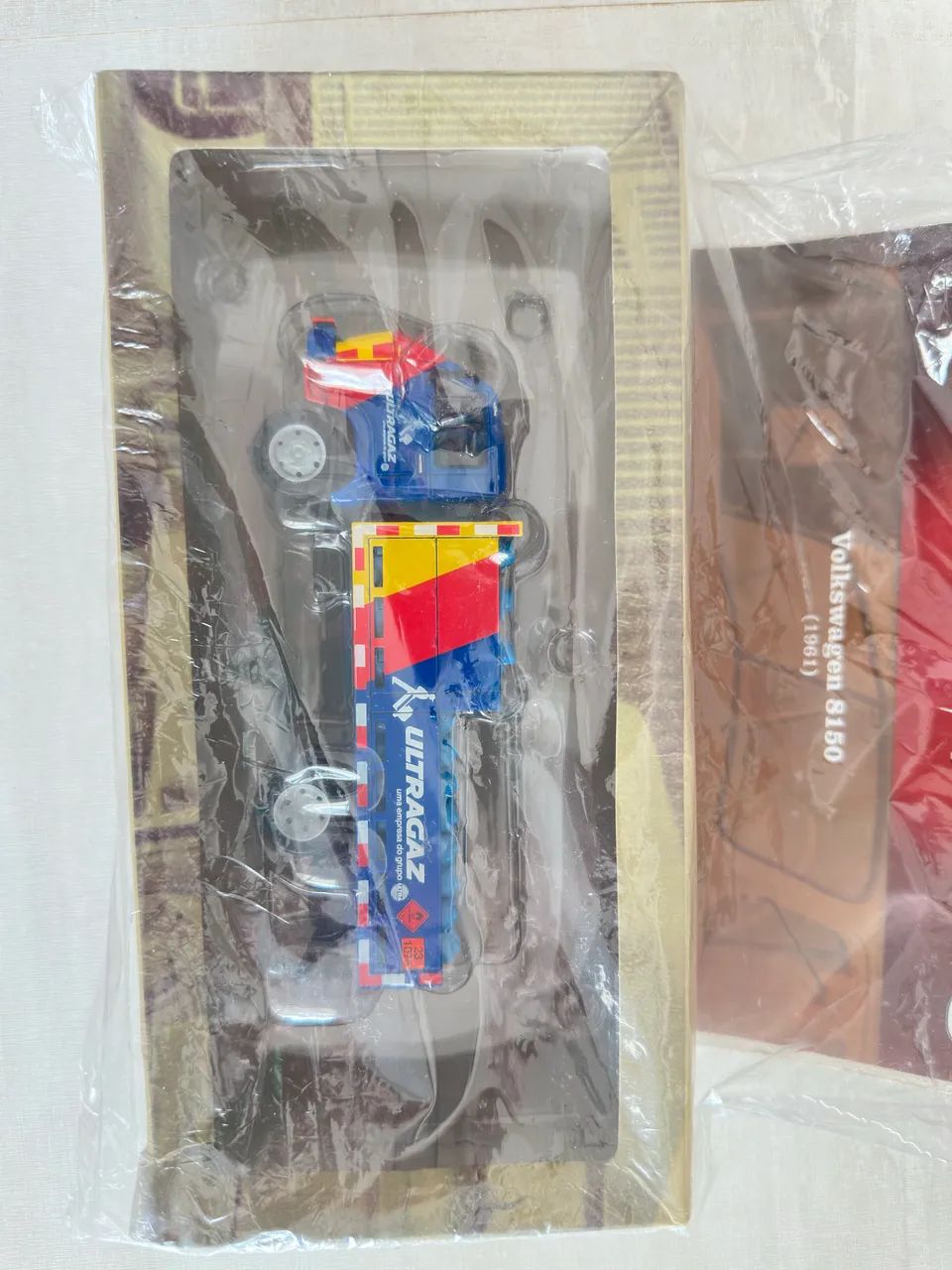 Miniatura Caminhão Ultragaz - Foto 2