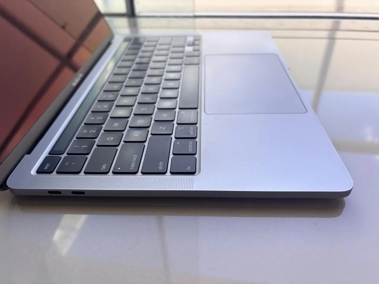MacBook Pro 13? 2020 - i5 | 8GB RAM | SSD 256GB - Conservado