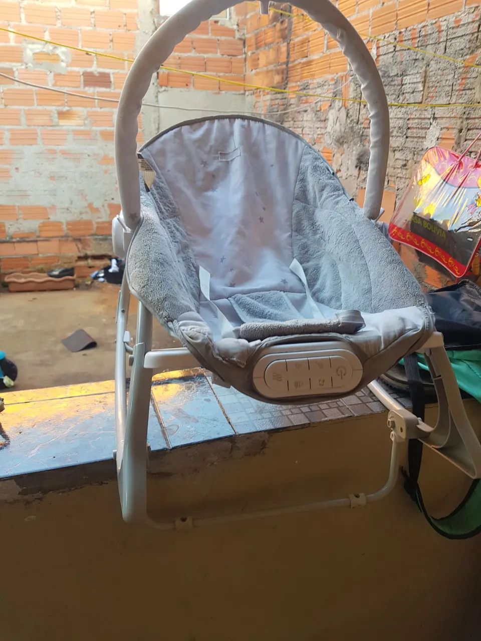 Cadeira de balanço infantil