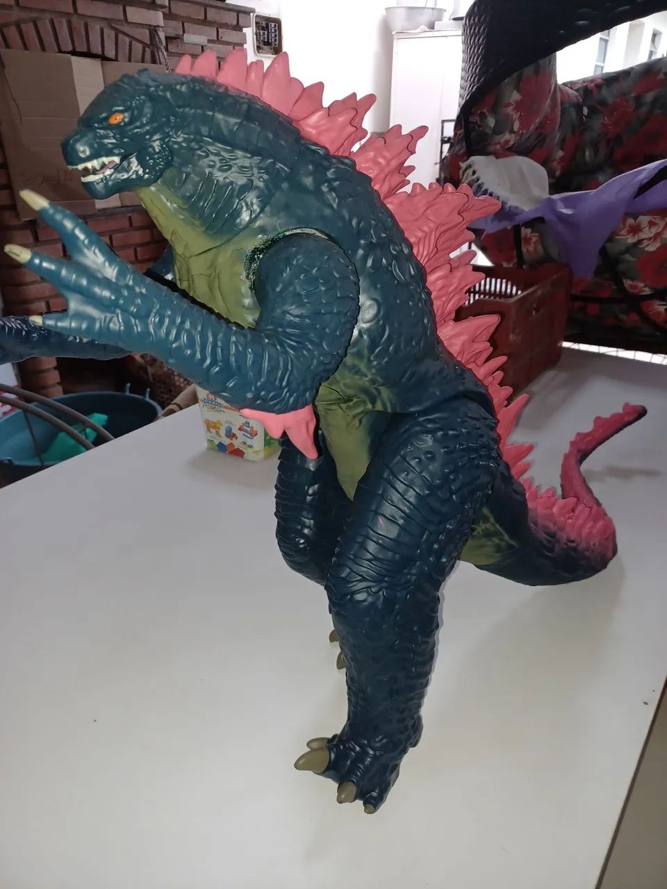 Boneco Godzilla Gigante 60x1.10 - Hobbies e coleções - Guaiaúna