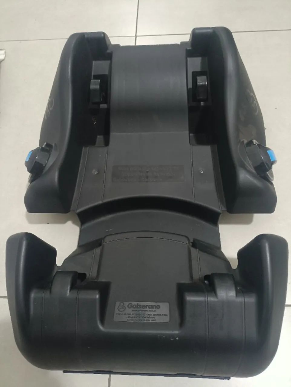 Carinho de bebê com bebê conforto e base para o carro sem Moisés - Foto 2