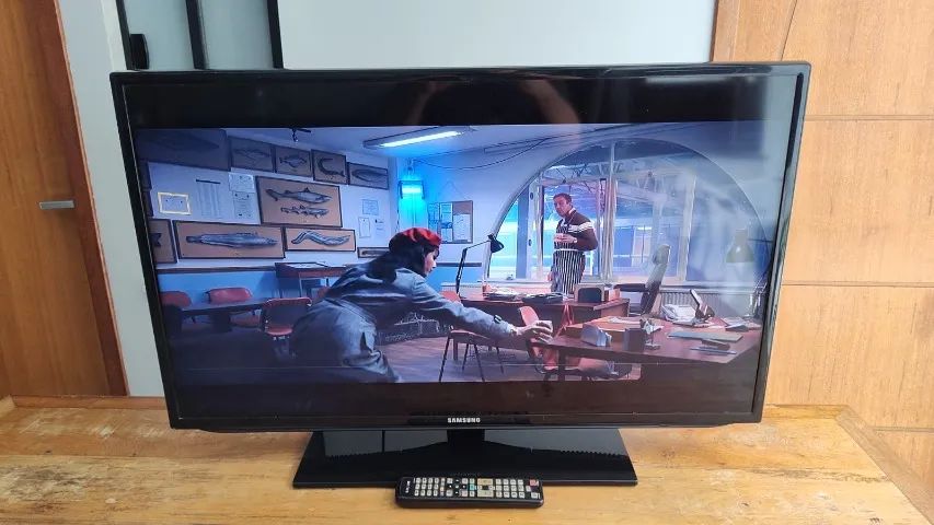 VENDO TV 40 POLEGAS