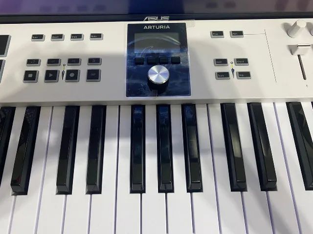 Arturia Keylab Essential 61 MK3 + Analog Lab Pro - Foto 2
