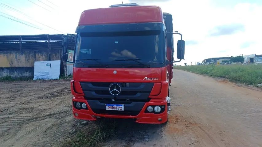 Mercedes-Benz 2018 - Força, Economia e Procedência