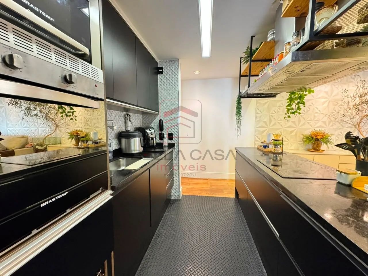 APARTAMENTO À VENDA NA MOOCA ? 3 DORMITÓRIOS, 1 SUÍTE, 2 VAGAS DE GARAGEM. TOTALMENTE REFO - Foto 2