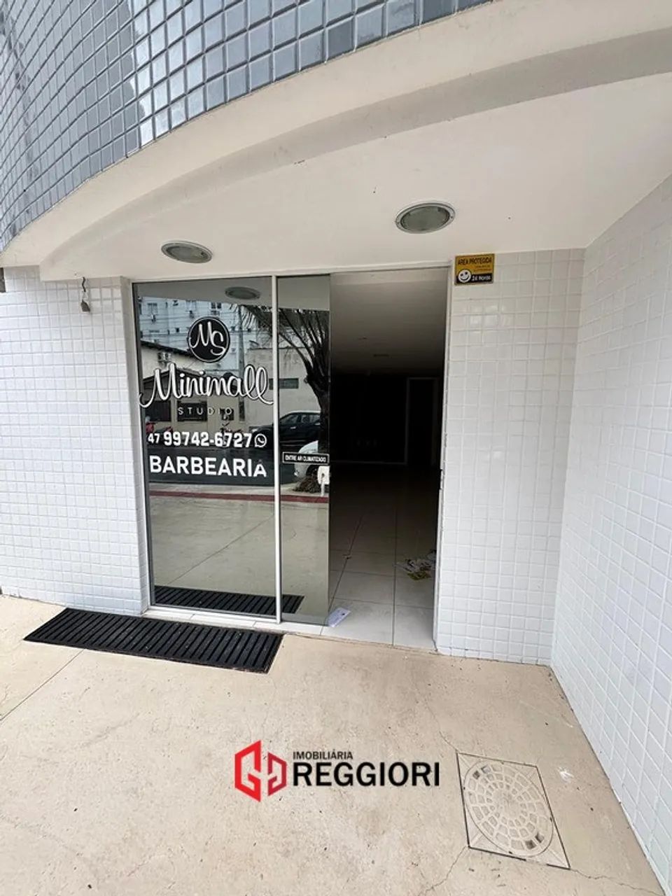 SALA COMERCIAL TÉRREA C/ VAGA DE GARAGEM CENTRO BC - Foto 2