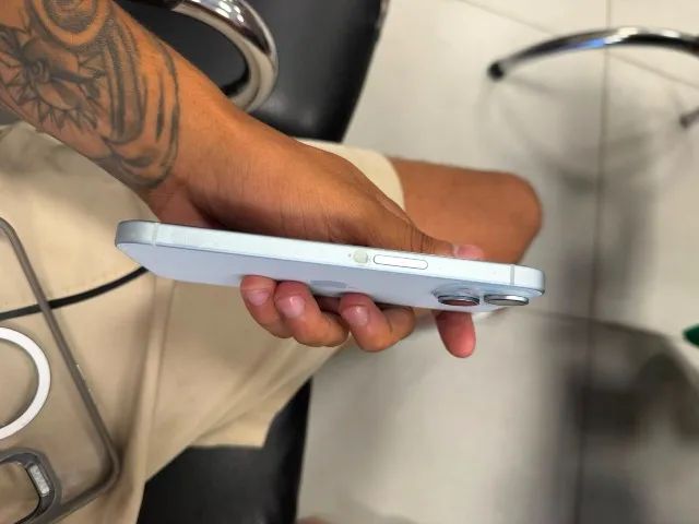 iPhone 15  - Foto 3