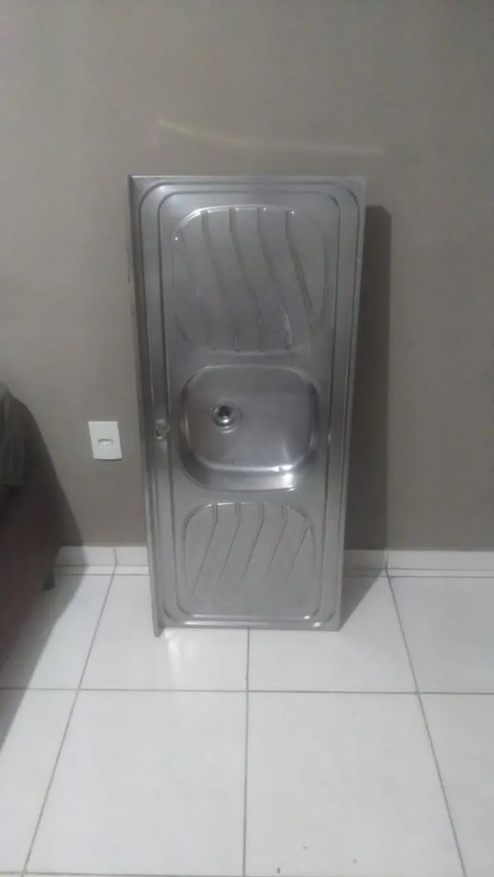 Standard-size cement sink