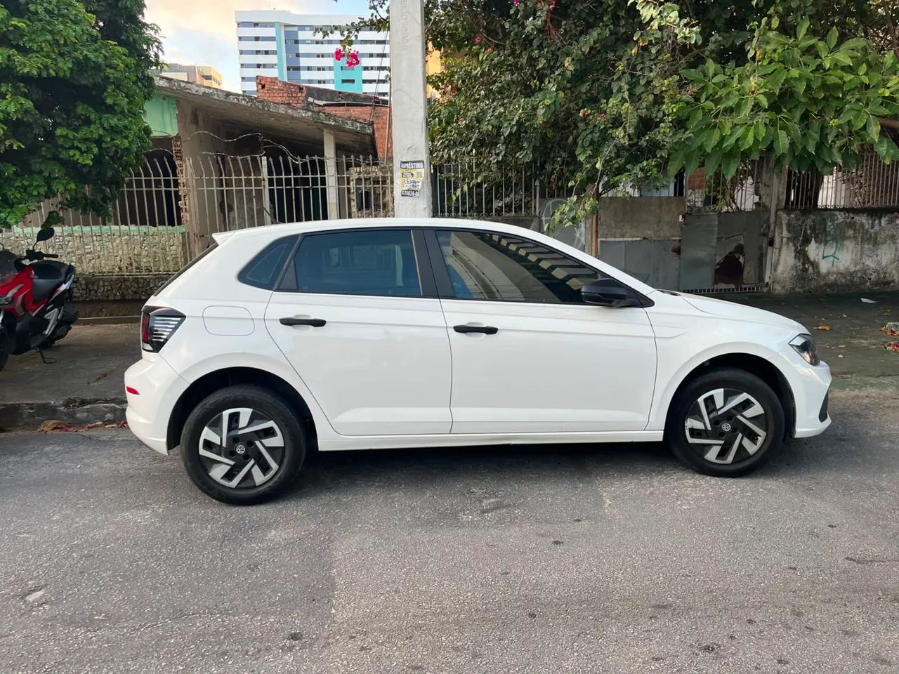 Volkswagen Polo Polo Track 1.0 Flex 12V 5p 2024