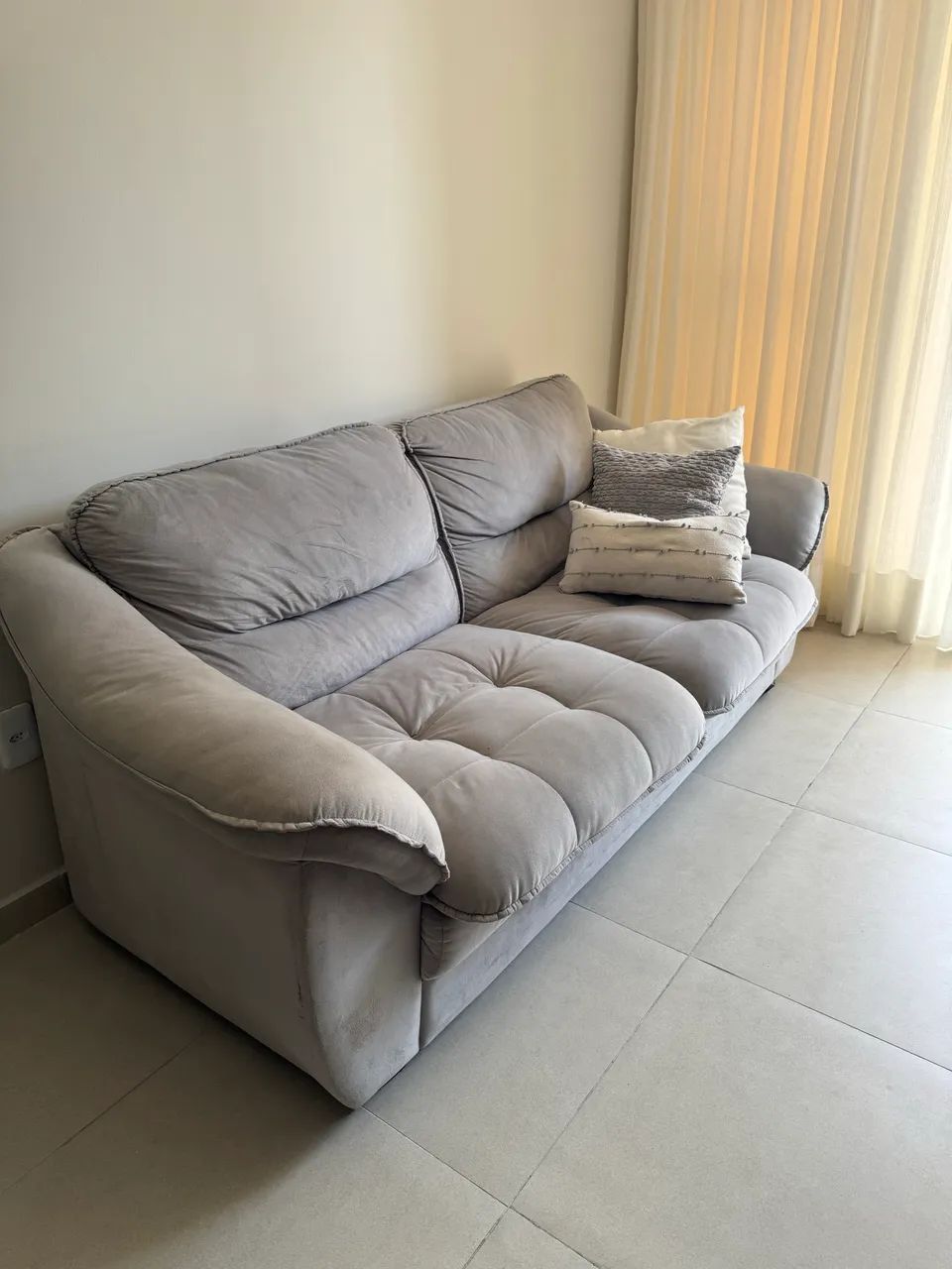 Sofá 3 lugares - veludo floyd estrela 210cm