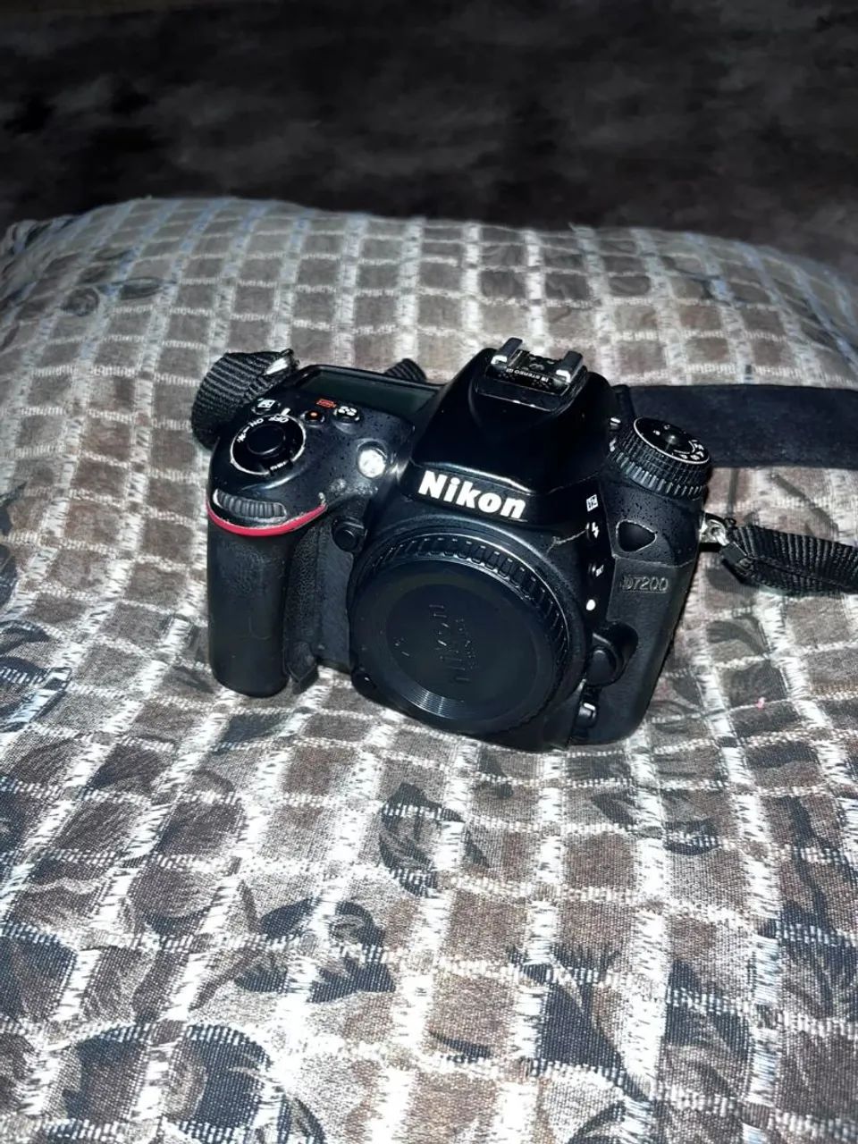 Camera com Lente Nikon 