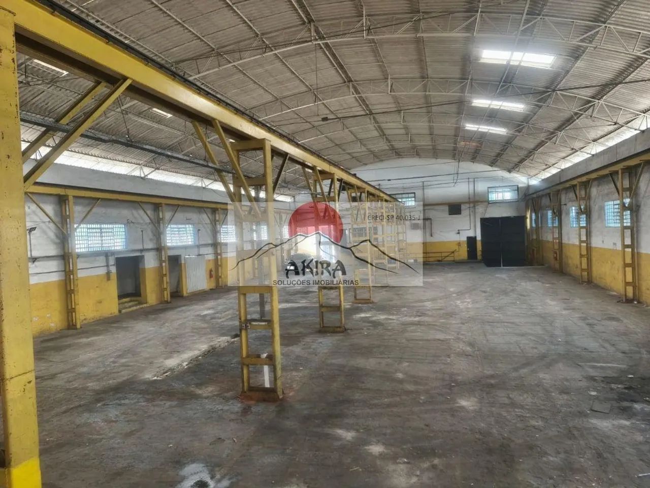 Alugo galpão 2.550 m² cabine primária 300 kva 1 doca - Foto 3