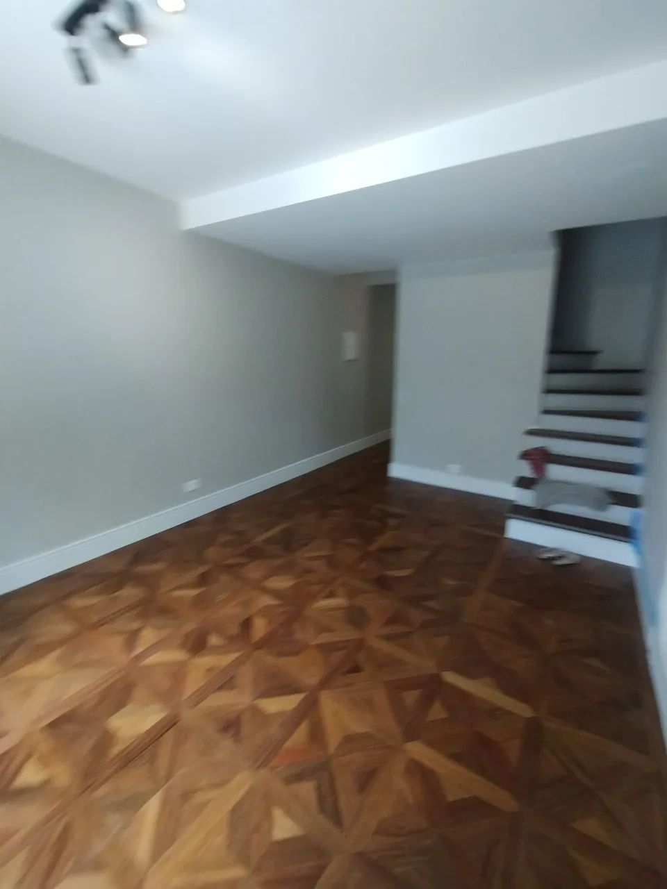 Instalação de Rodapé  Poliestireno  - Foto 4