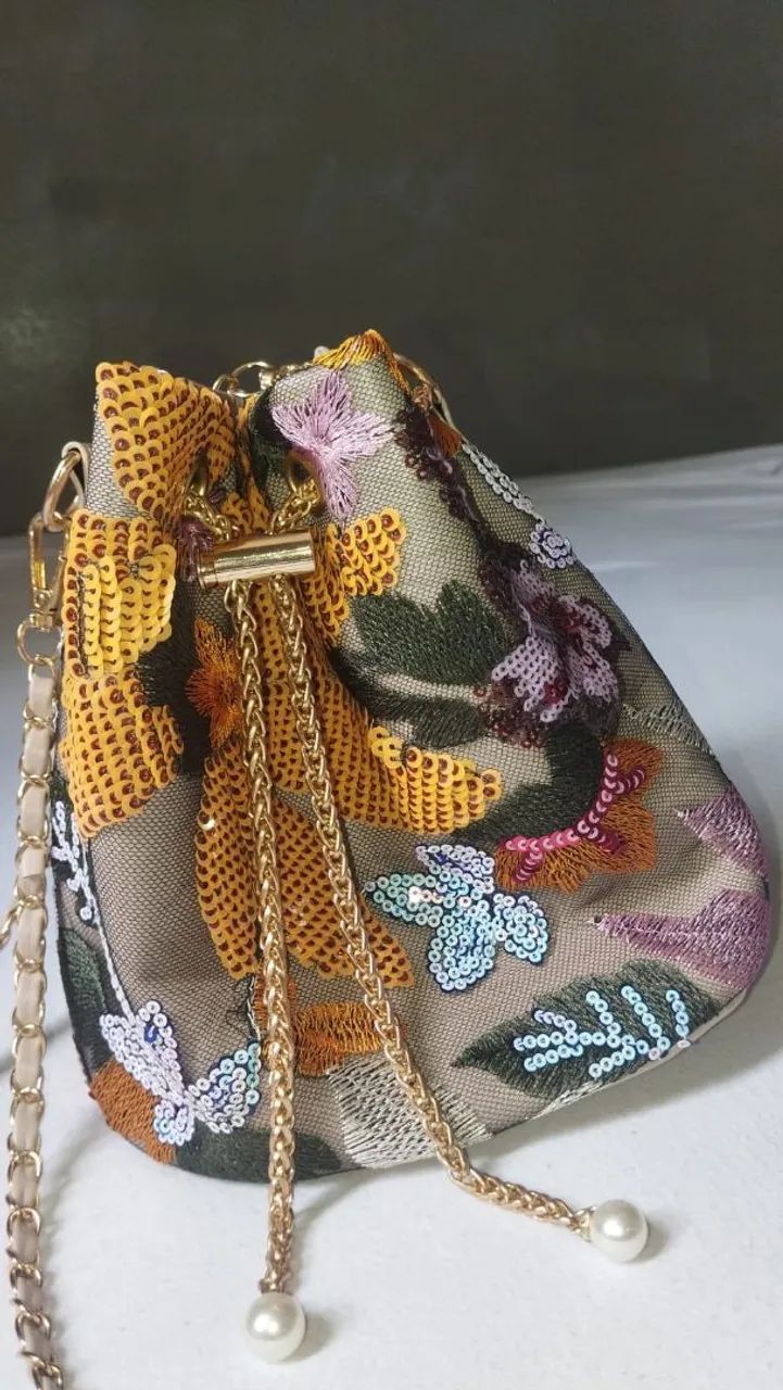 Bolsa toda trabalhada - Foto 2