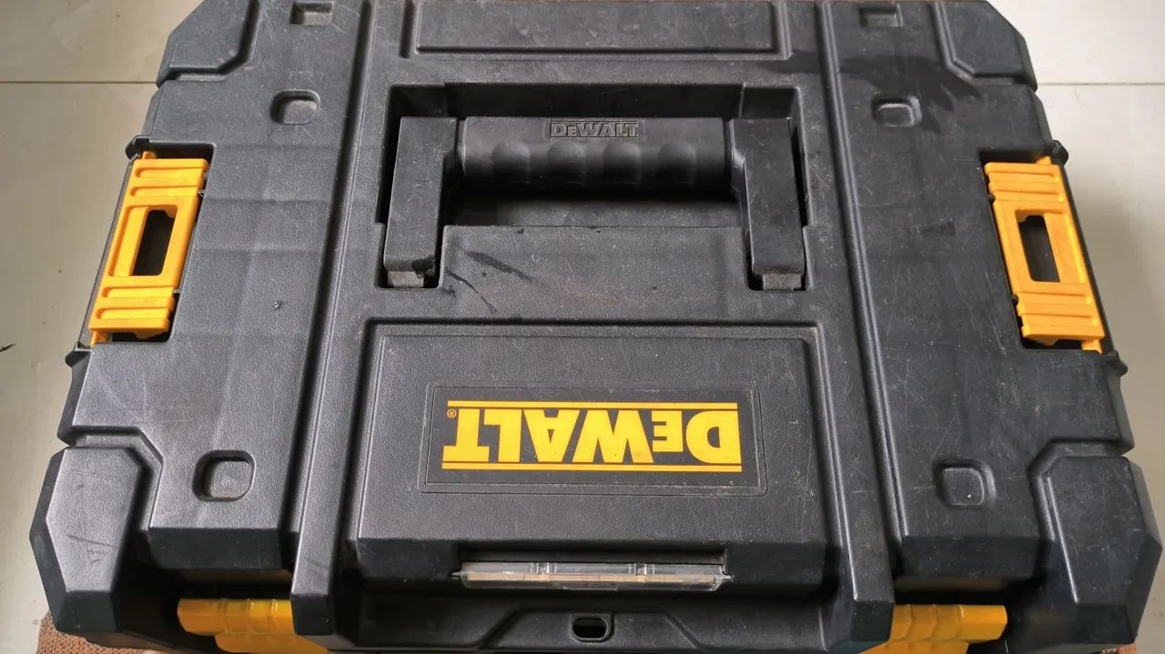 Caixa de ferramenta DEWALT