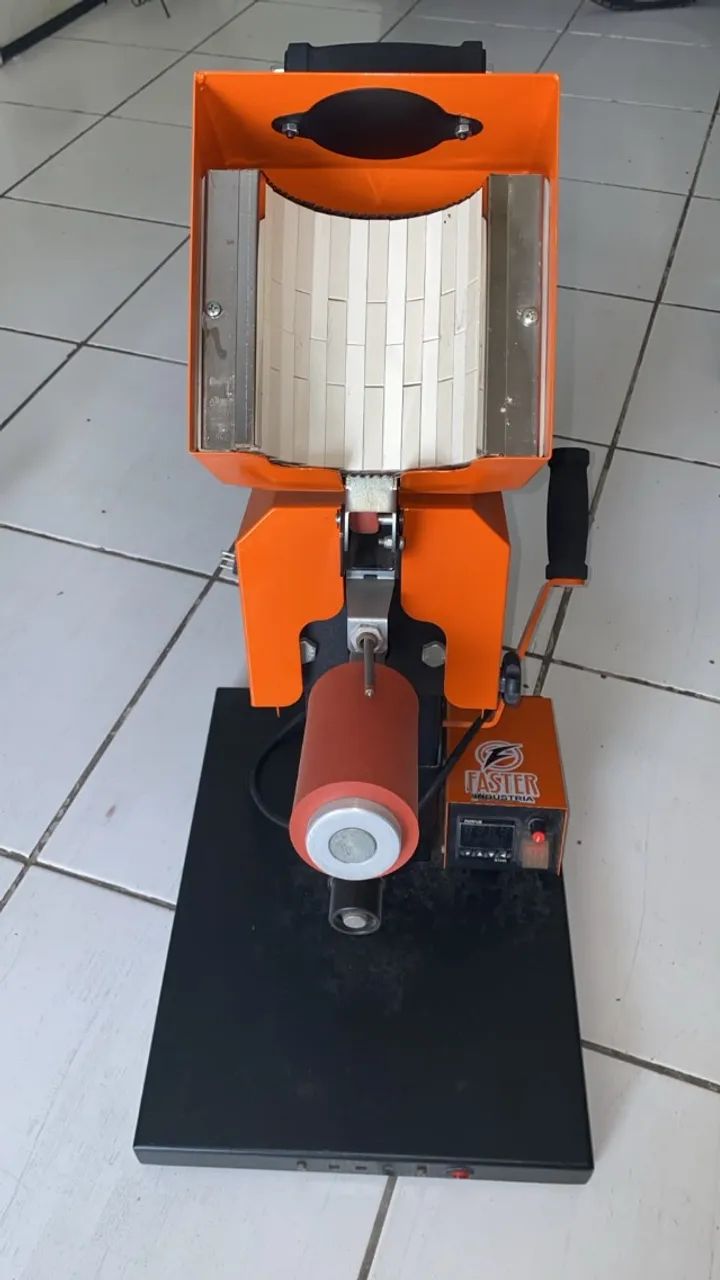 Prensa Térmica Para Sublimação Em Canecas/Bonés - Foto 4
