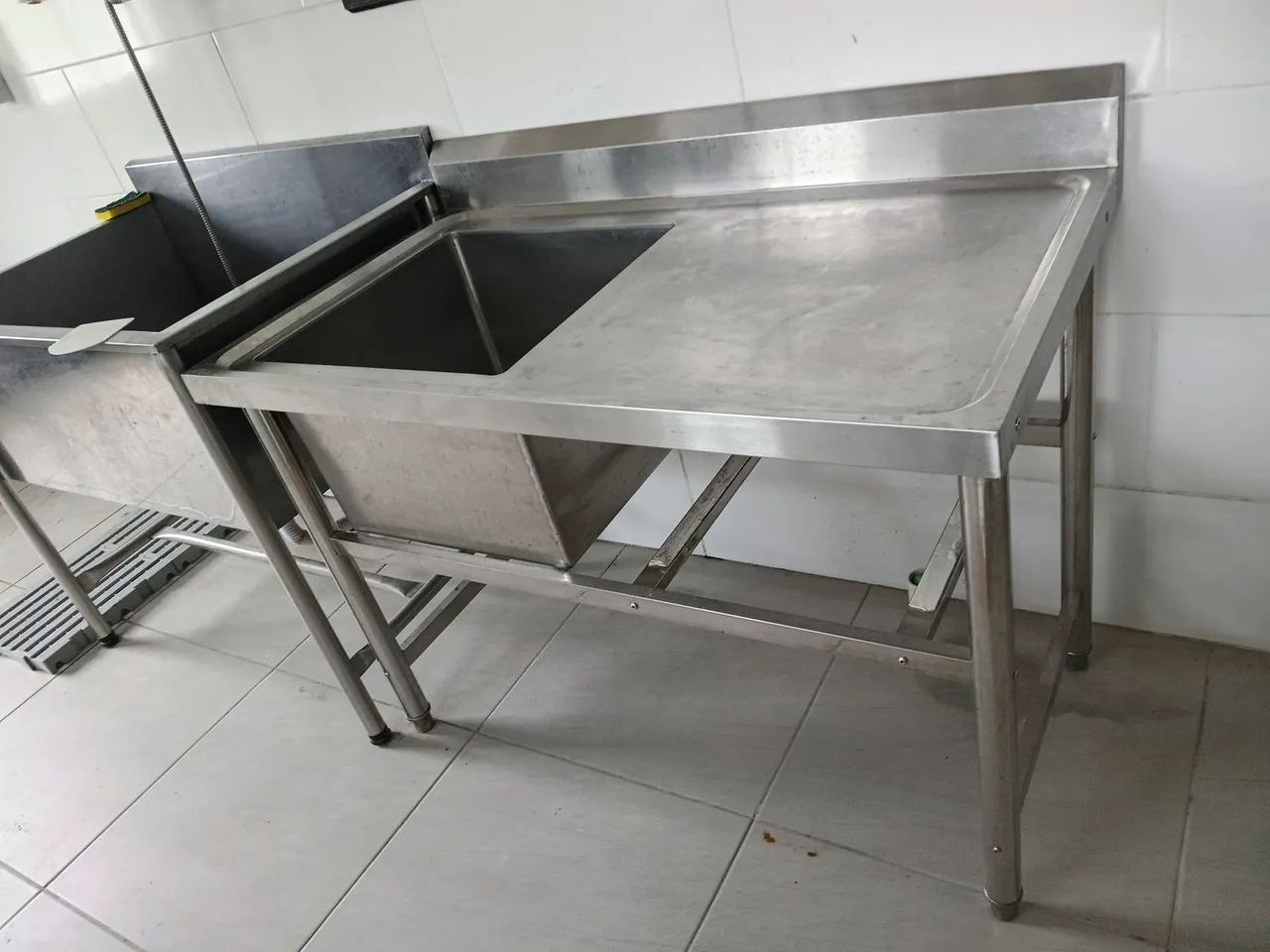 Pia de inox  1,20×0,85 com Cuba 50×50×35 - Foto 4