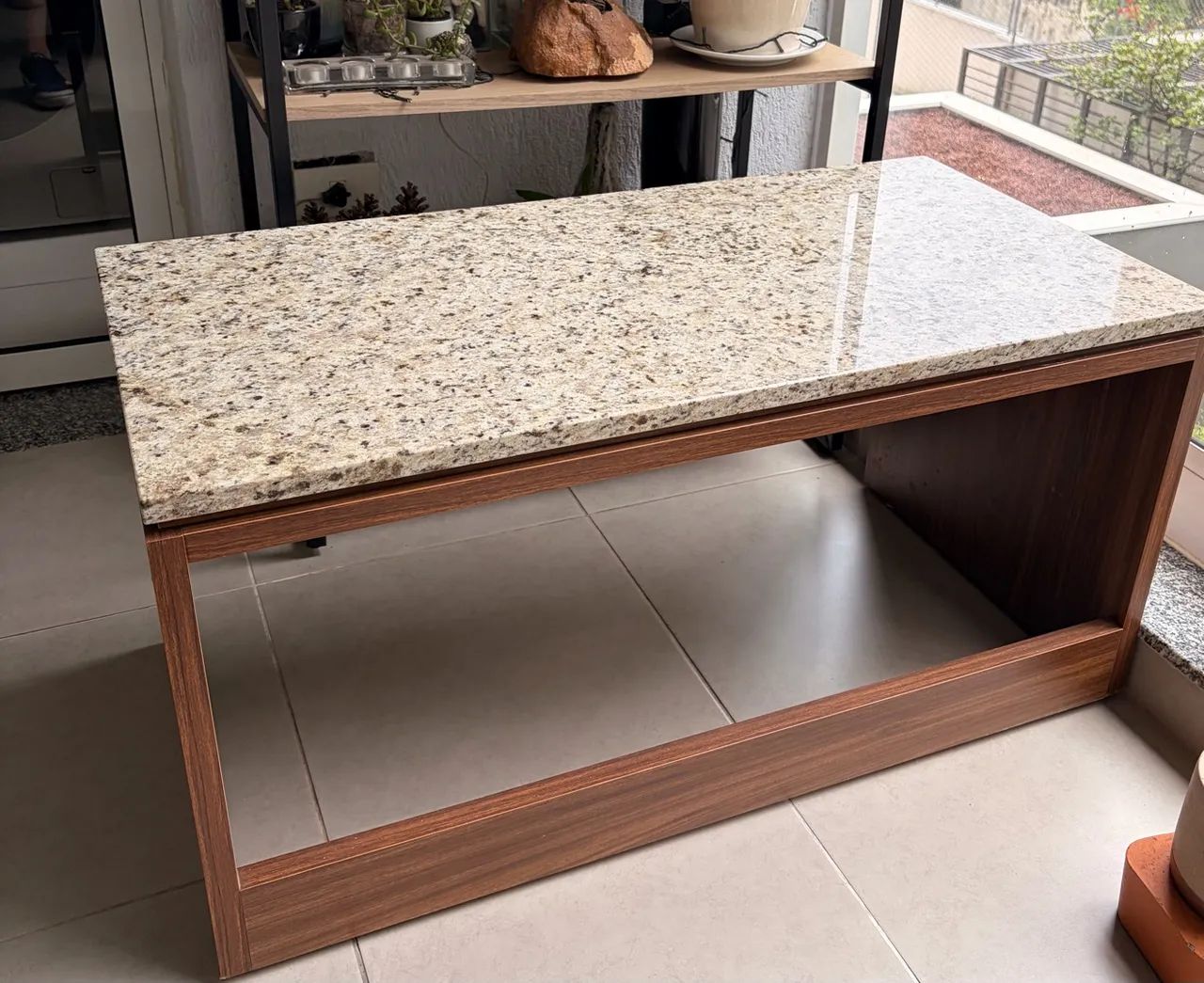 Mesa com tampo de mármore  - Foto 3