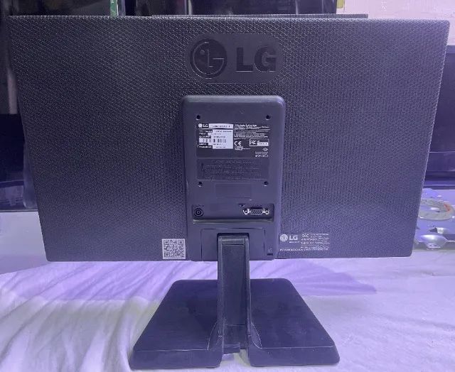 MONITOR LG 20 Polegadas Flatron! Leia a Descrição toda - Foto 5