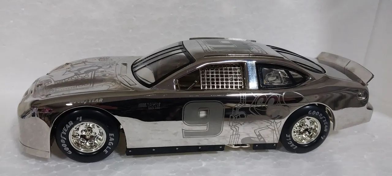 Miniatura 1:24 nascar cromo ediçao limitada