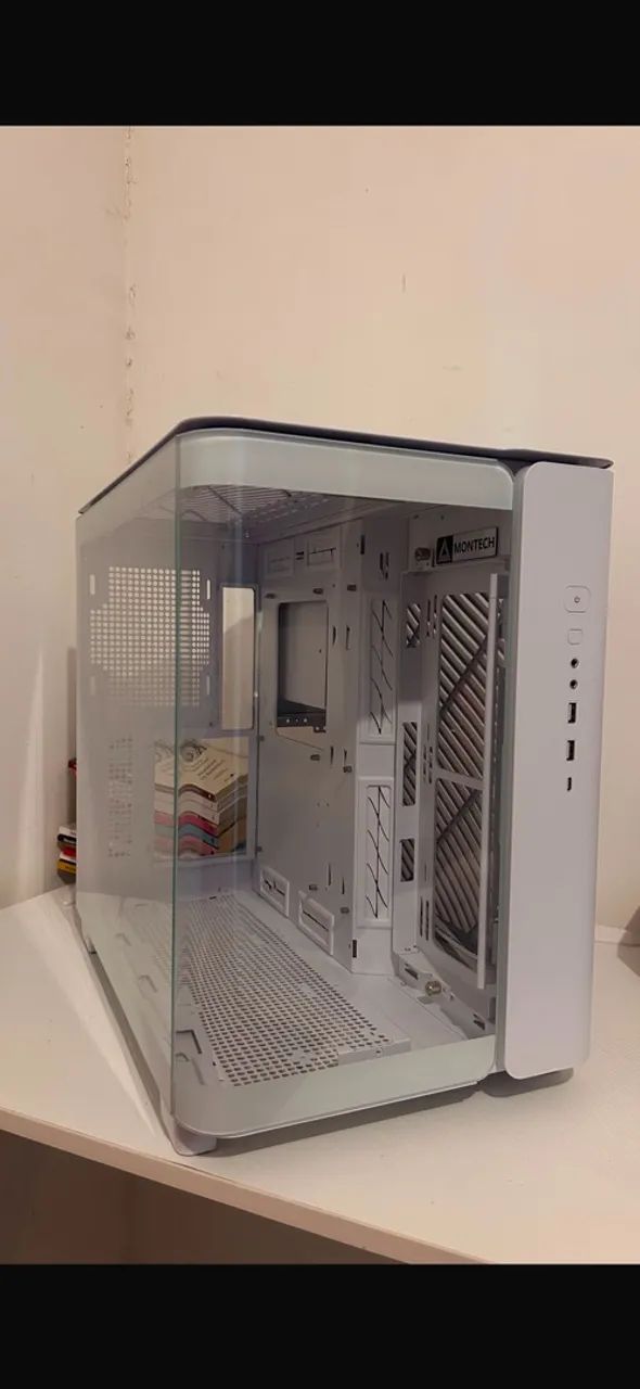 Gabinete Montech King 