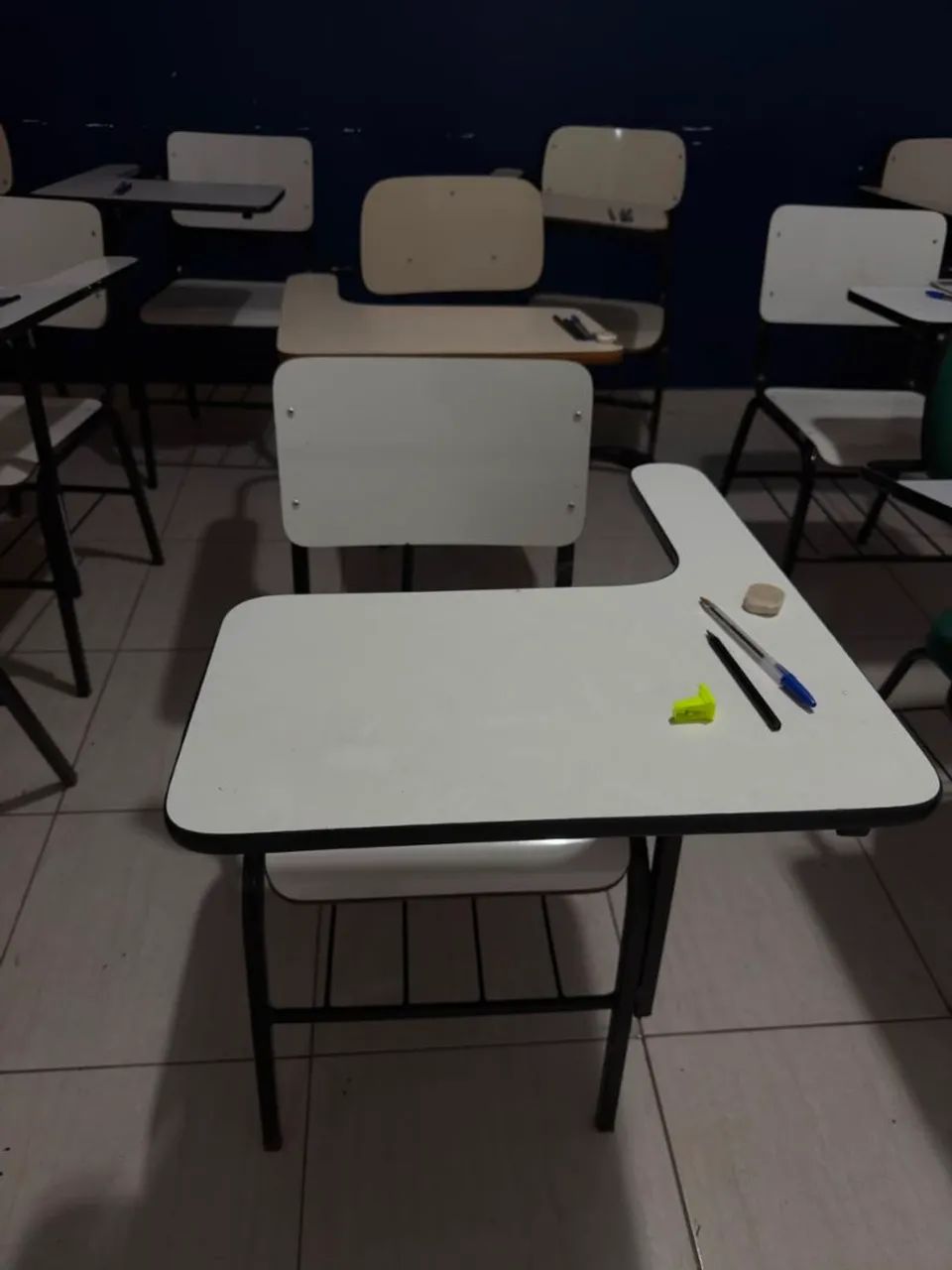 Cadeira universitária 