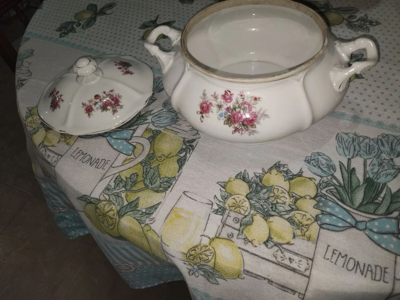 Sopeira  de porcelana  antiga - Foto 4
