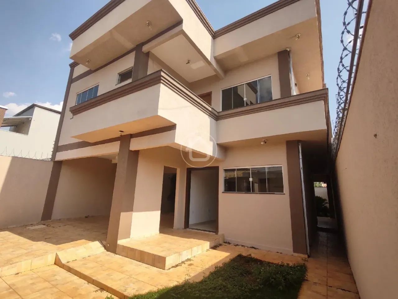 SOBRADO COM 01 QUARTO E 02 SUITES - SIRIO LIBANES - Foto 2