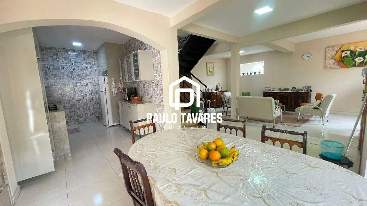 Casa Espaçosa a Venda com 5 Quartos em Belo Horizonte/MG - Foto 3